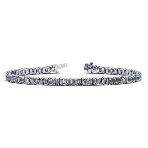 14K gold lab-grown emerald cut diamond tennis bracelet showcasing luxury and elegance, perfect for any occasion.