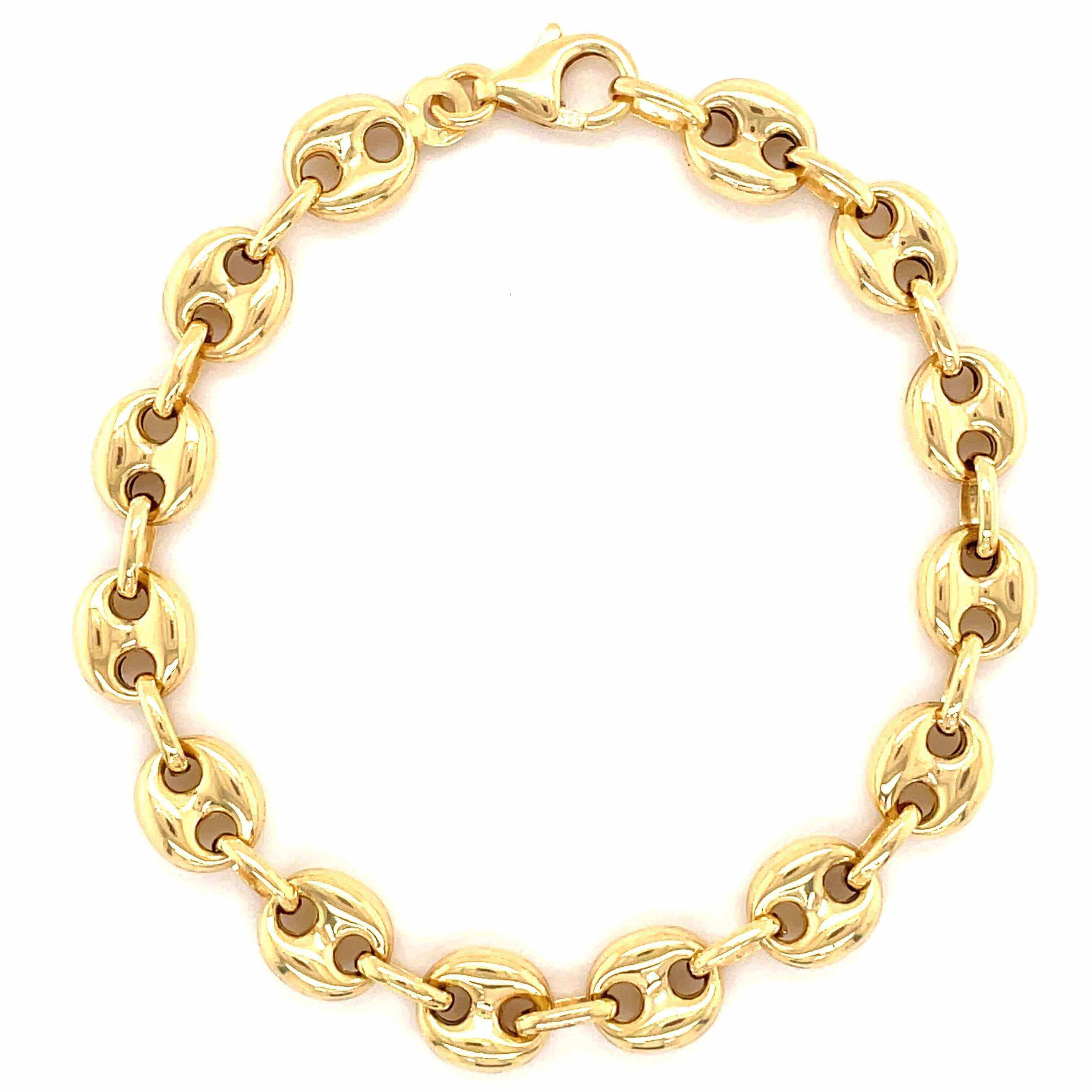 Elegant gold link bracelet from our jewelry collection, perfect for adding sophistication and charm to any outfit.