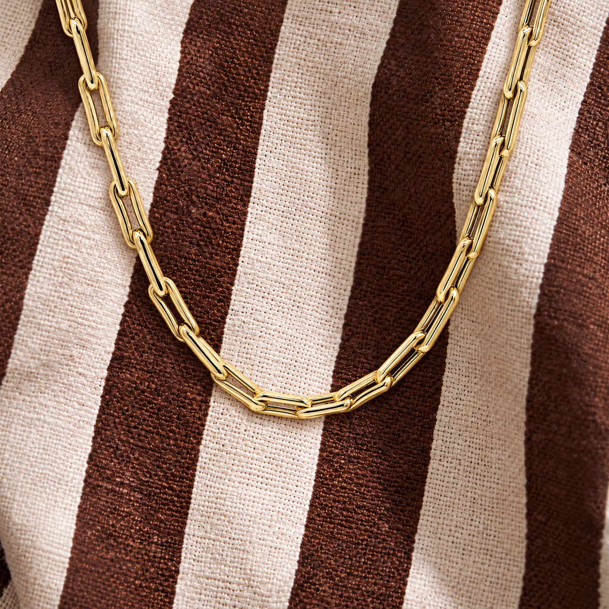 Pinched Paper Clip Link Gold Chain Necklace in 14K yellow gold, styled, Izakov Fine Jewelry