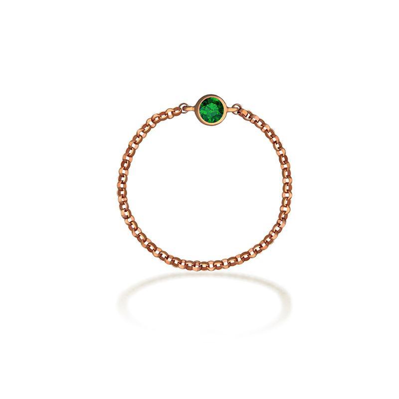 18K gold chain ring featuring a green birthstone, symbolizing elegance and personal significance for special occasions.