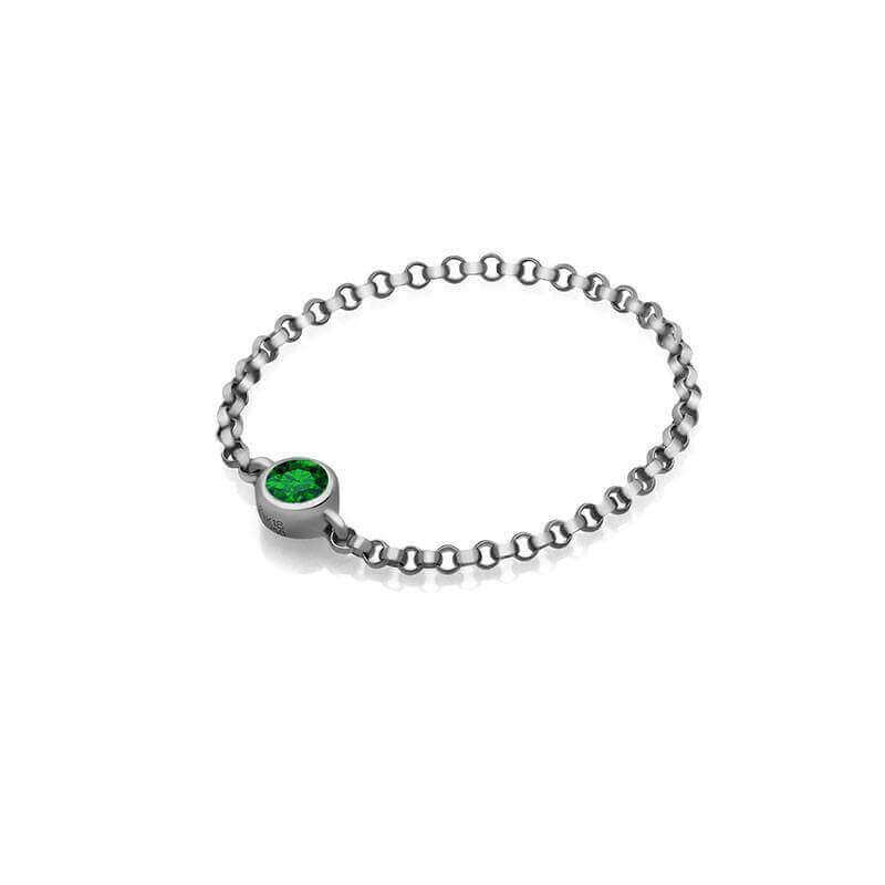 18K gold chain ring featuring a green birthstone, perfect for personal significance and elegant gifting.