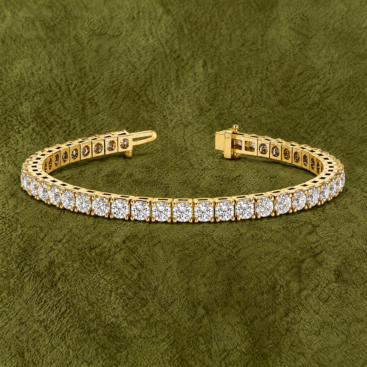 Classic Natural Diamond Tennis Bracelet in 14K yellow gold, styled, Izakov Fine Jewelry